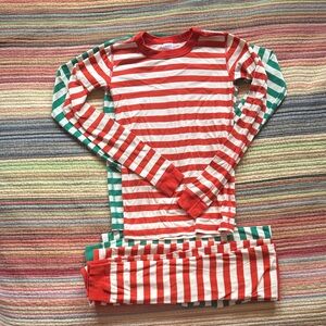 Hanna Andersson Green and Red PJ Set Christmas Colors Size 14 160cm
